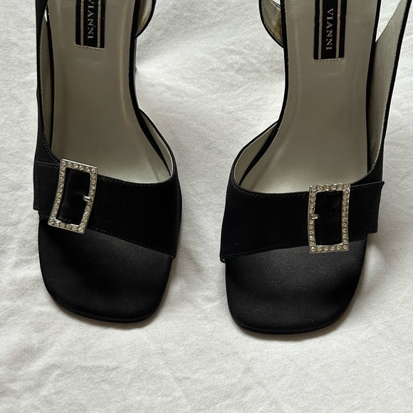 Glitzy kitten heels - Picture 7 of 9